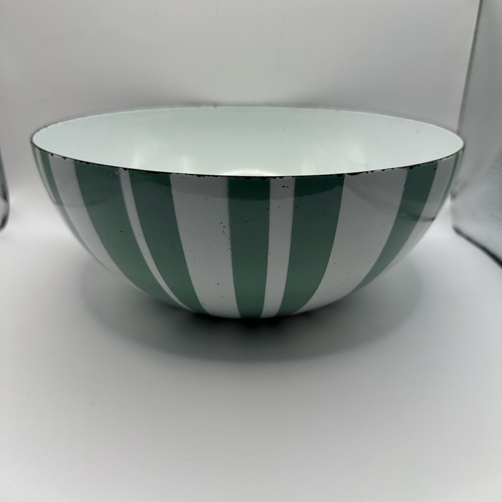 Vintage Mid Century Cathrineholm bowl 9.5 inch diameter
